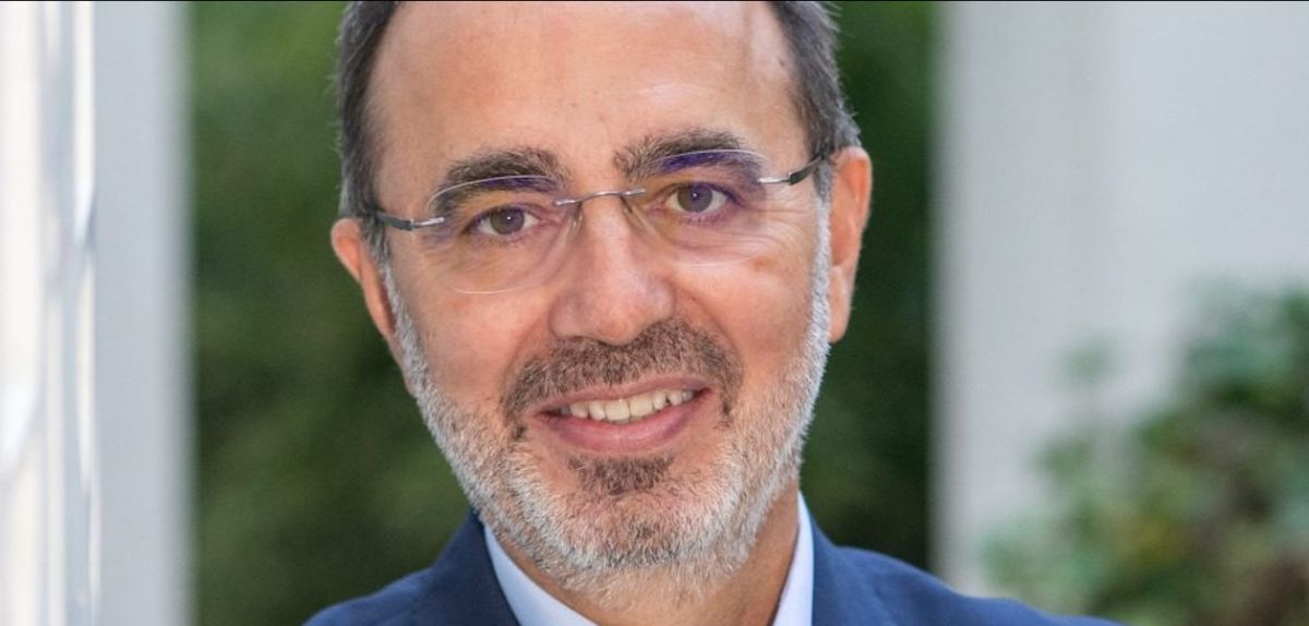 b5e4363e-0f50-c92f-d094-dcd7df7304eb