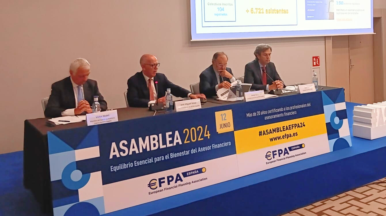 Asamblea General EFPA España EFPA España reafirma en su Asamblea General el compromiso por la excelencia en el asesoramiento financiero