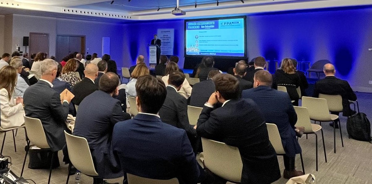 JornadaEFPAEspaña_SanSebastián_16octubre_1 EFPA España prioriza la formación continua de calidad para profesionalizar el asesoramiento financiero