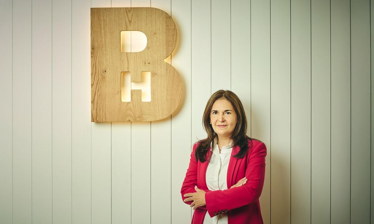 MariaMorales-Buy&Hold Buy & Hold ficha a la gestora de renta fija María Morales